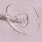 Serum facial transparente em contas gotas