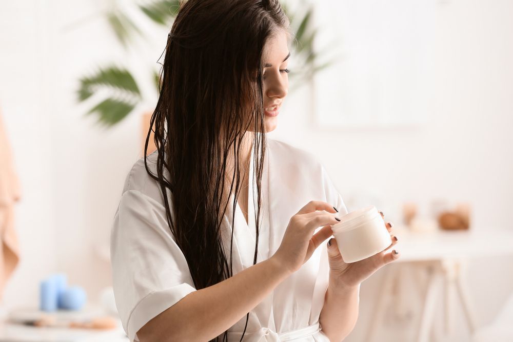 Entenda como a queratina pode potencializar a hidratacao para cabelo e como utiliza-la em casa!