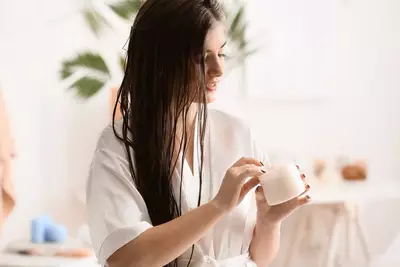 Entenda como a queratina pode potencializar a hidratacao para cabelo e como utiliza-la em casa!