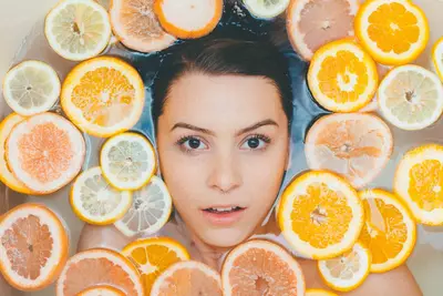 Vitamina C topica ou ingerida - Dermaclub