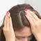 Dermatite seborreica ou seborreia e uma condicao que provoca a descamacao do couro cabeludo e causa, consequentemente, a caspa.