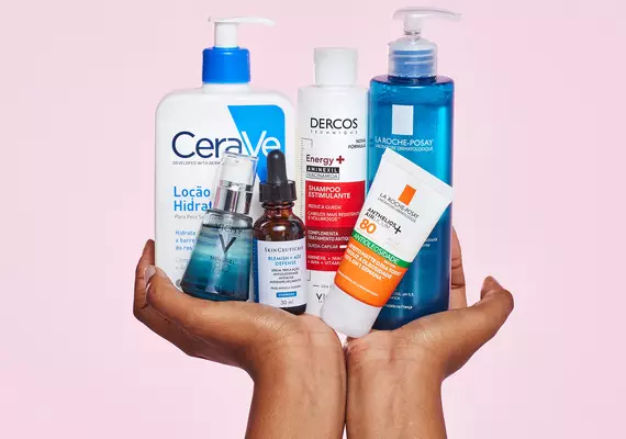 Produtos dermocosmeticos para skincare e brindes especiais do Dermaclub