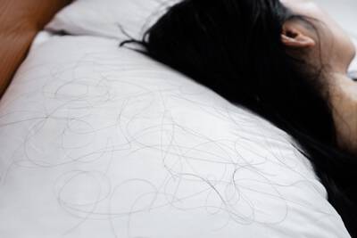 Entenda quais vitaminas ajudam a diminuir a queda de cabelo