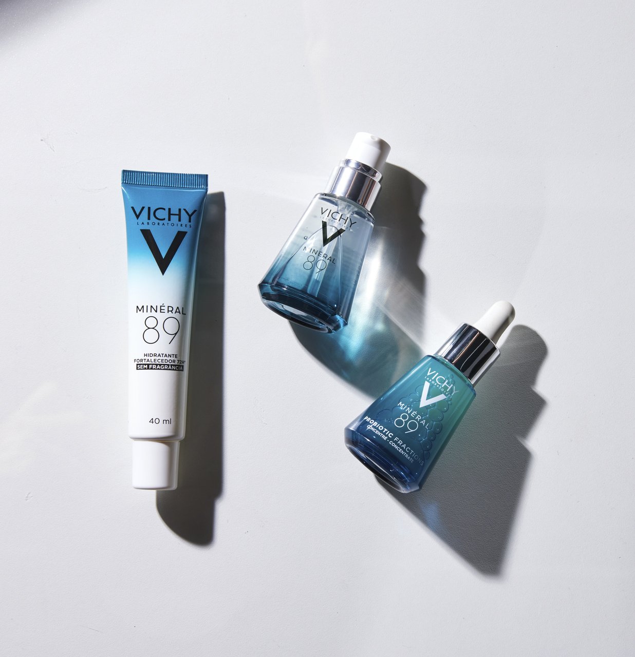 Linha completa de hidratantes e séruns não comedogênicos Vichy Minéral 89